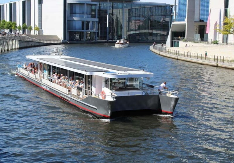 Evening Boat Tour 1.5 hour with our solarcatamaran - An Honest Look at the Experience