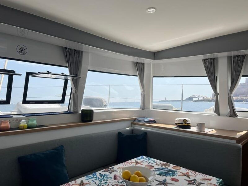 evening-catamaran-charter