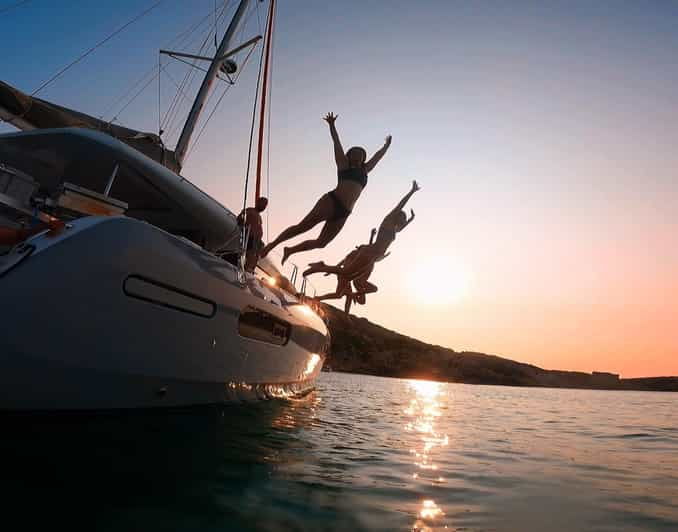 evening-catamaran-charter