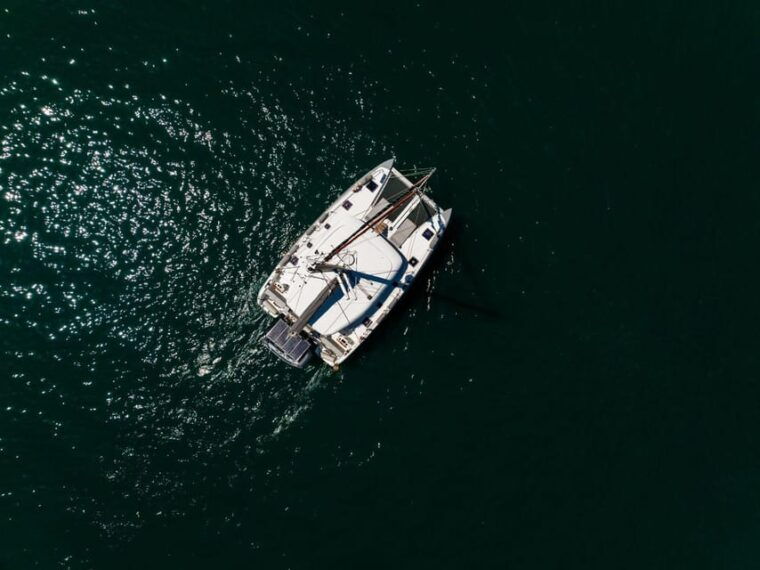 evening-catamaran-charter