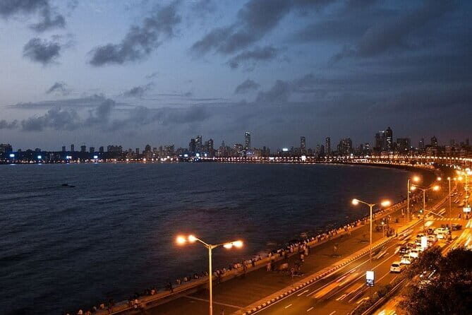 Evening City Tour in Mumbai with Dinner and Transportation - Exploring the Mumbai Night Experience in Detail