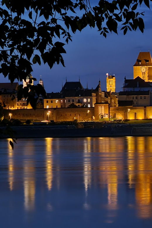 evening-cruises-in-torun