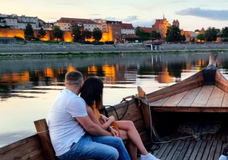 evening-cruises-in-torun