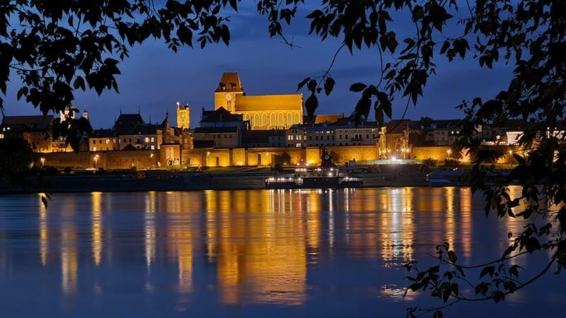 evening-cruises-in-torun