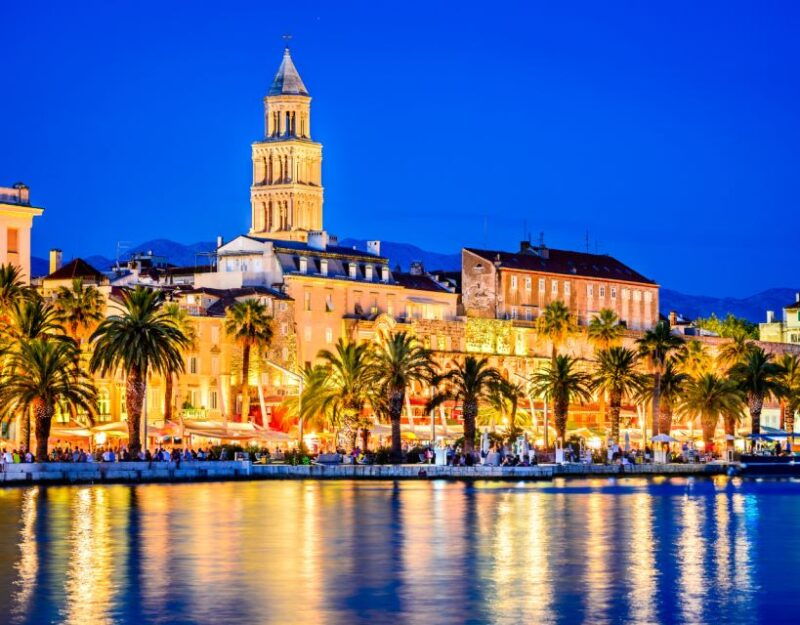evening-group-walking-tour-split-old-city-diocletians-pal