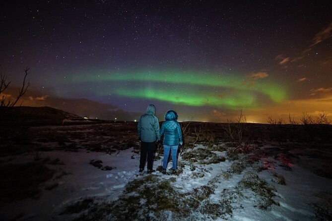 evening-lava-tunnel-tour-and-northern-lights-2