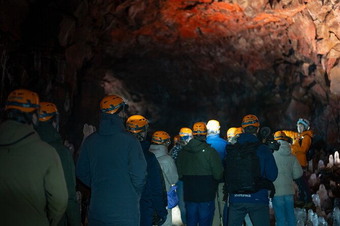 evening-lava-tunnel-tour-and-northern-lights