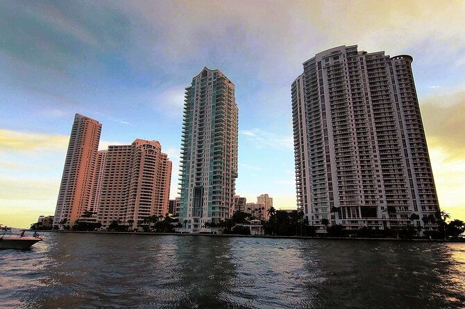 evening-sightseeing-cruise-on-biscayne-bay-miami