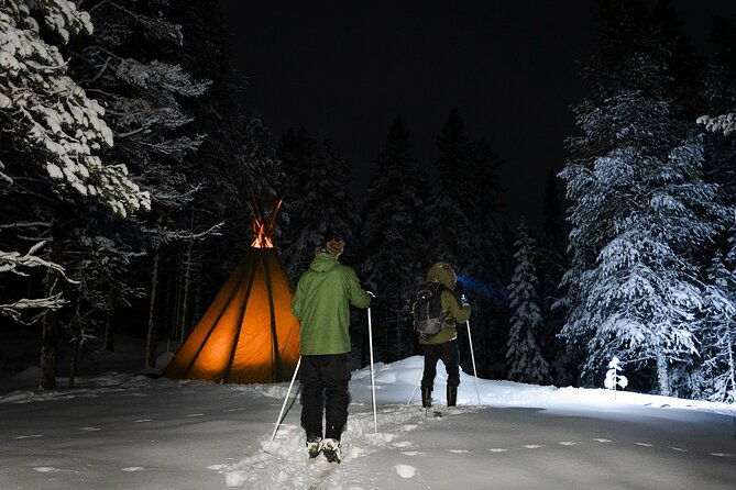 evening-ski-trek-to-the-wilderness-extra-small-group