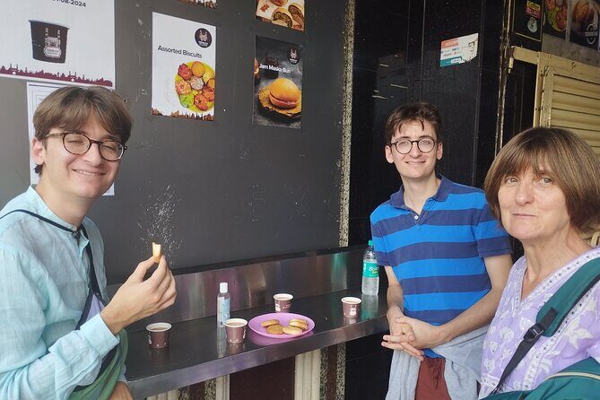 Evening Street Food Walk By Guide with Iconic Sights Of Hyderabad - FAQs