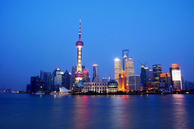 Evening Thai Dinner and Huangpu River Cruise in Shanghai - Who Should Book This Tour?