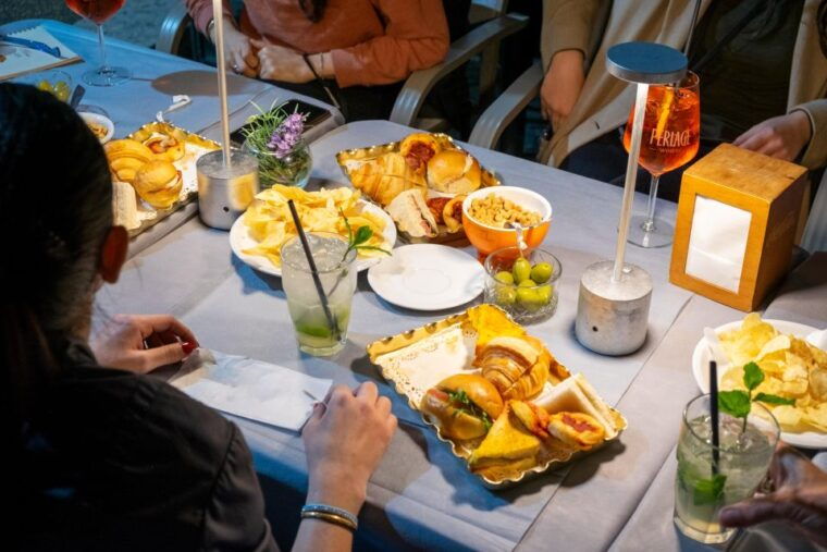 evening-vespa-sidecar-tour-with-gourmet-pizza-tasting