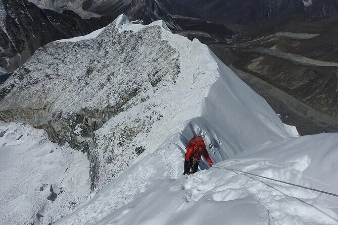 Everest 3 Peak Climb Mera Peak Island Peak and Lobuche East Peak - Key Points
