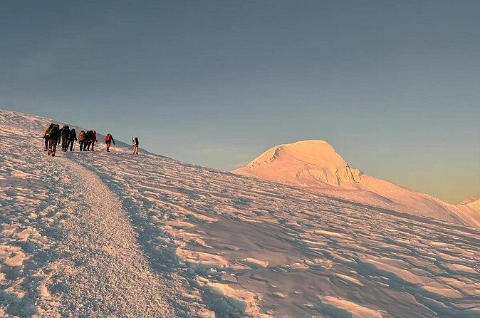 Everest 3 Peak Climb Mera Peak Island Peak and Lobuche East Peak - Who Should Consider This Tour?