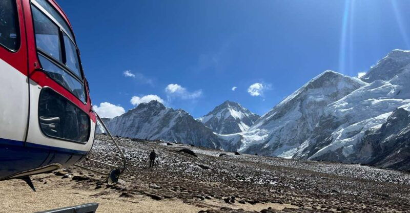 everest-base-camp-helicopter-landing-tour-4-5-hours