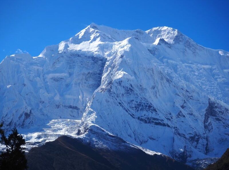 everest-base-camp-trek-with-gokyo-lakes-16-day-adventure