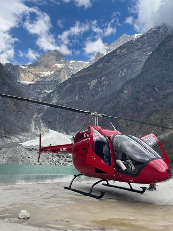 Everest Helicopter Tour & City Tour - The Helicopter Experience: Flying Over Everest