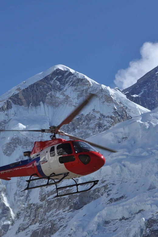 everest-helicopter-trek-fly-to-everest-from-namche