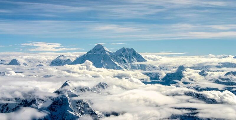 everest-mountain-flight
