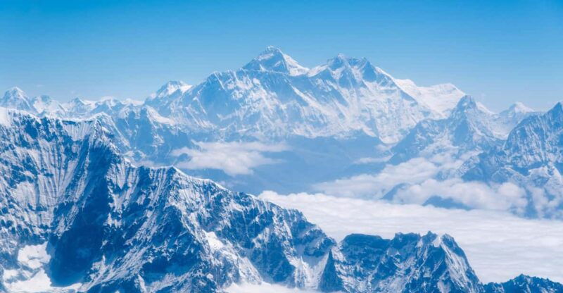 everest-sky-safari-a-majestic-journey-over-the-himalayas