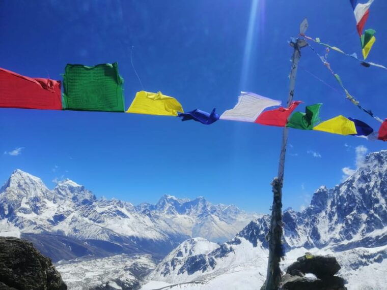 everest-three-high-passes-trek-17-day-guided-3-passes-trek