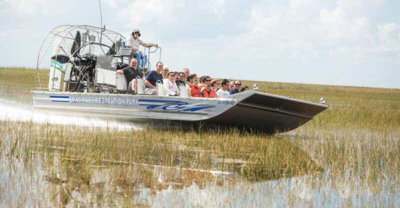 everglades-sawgrass-park-day-time-airboat-tour-exhibits