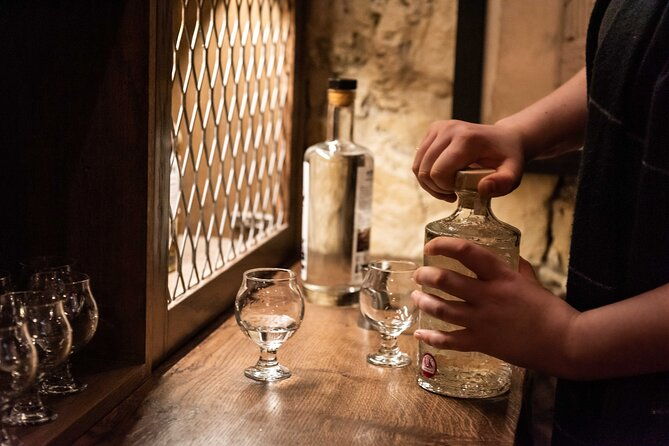 evolution-of-gin-and-underground-gin-tasting-in-edinburgh
