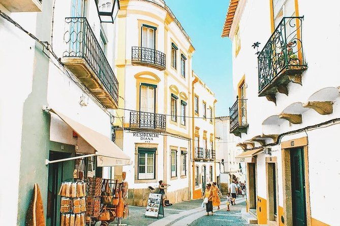 evora-full-day-private-guided-tour-from-lisbon-by-minivan