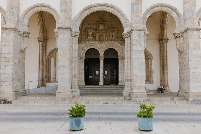 evora-medieval-village-monsaraz-wine-tasting