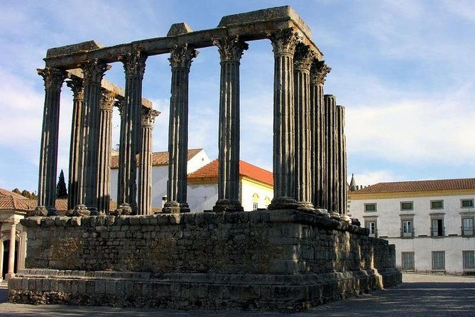 evora-private-full-day-sightseeing-tour-from-lisbon