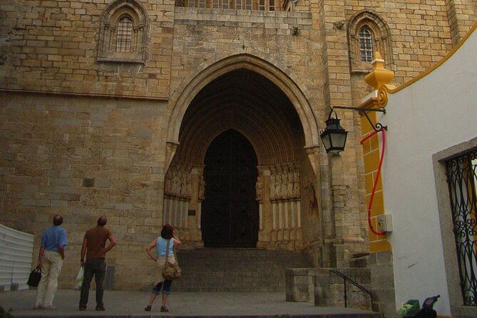 evora-private-walking-tour-with-a-professional-guide