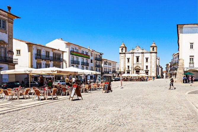evora-scavenger-hunt-and-sights-self-guided-tour