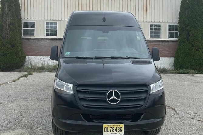ewr-manhattan-airport-transfer-in-luxury-van-one-way-transfer