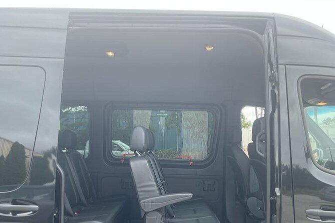 ewr-manhattan-airport-transfer-in-luxury-van-one-way-transfer