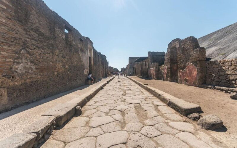 excellent-herculaneum-guided-tour-with-a-licensed-guide