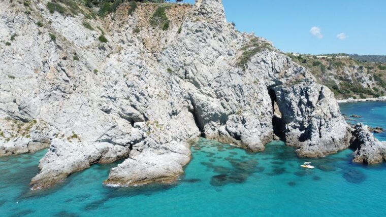 exciting-coastal-tour-with-drinks-included