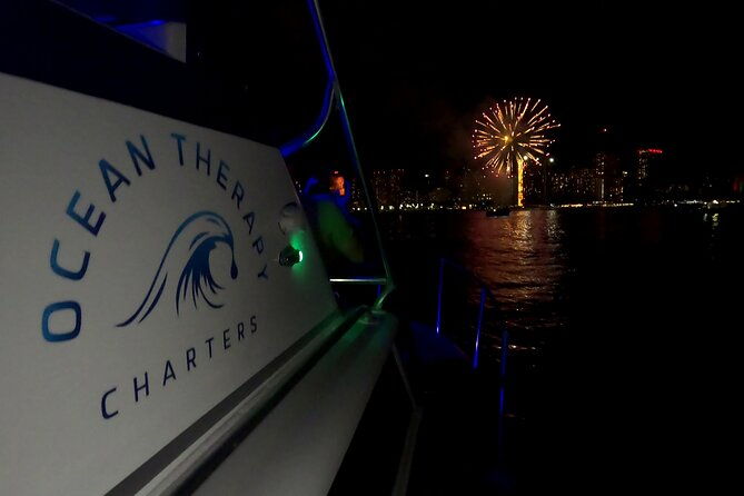 exciting-sunset-fireworks-cruise-in-waikiki-friday-nights