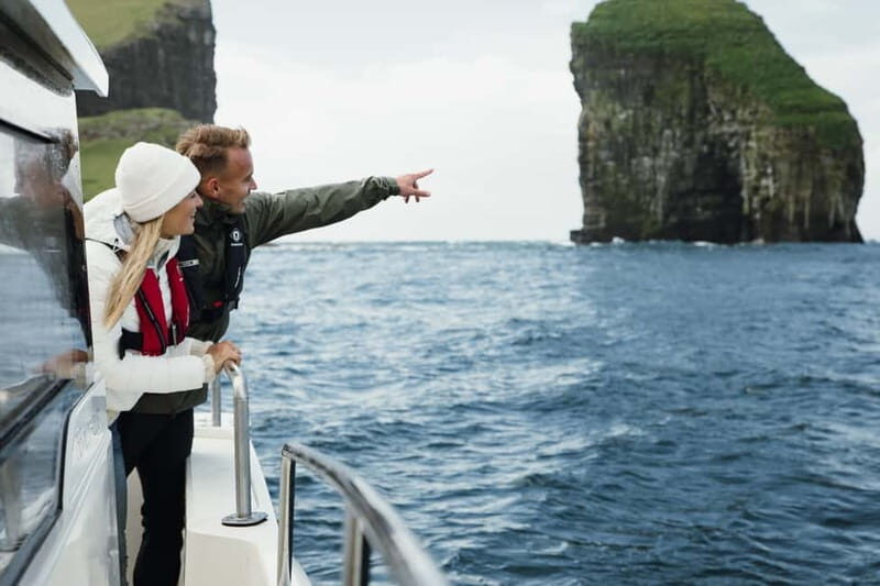 Exclusive 1,5 Hour Drangarnir Boat Tour - Key Points