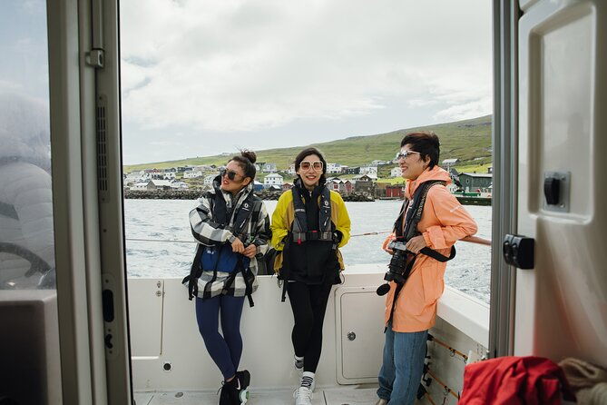 exclusive-15-hour-drangarnir-boat-tour