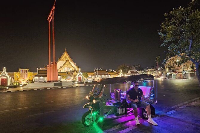 Exclusive Bangkok Night Tuk Tuk Tour with Local Dinner Experience - The Sum Up