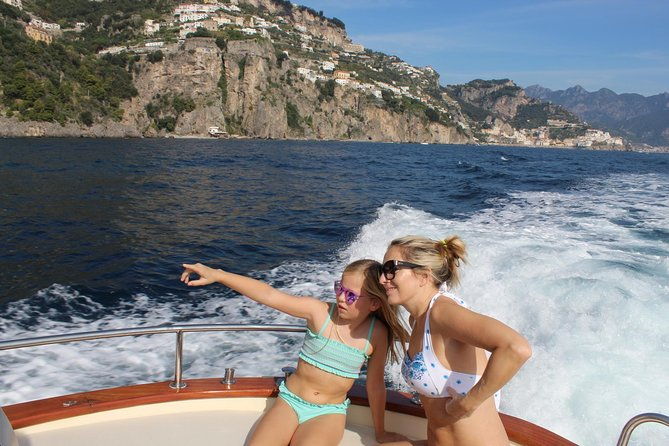 exclusive-boat-tour-in-amalfi-coast