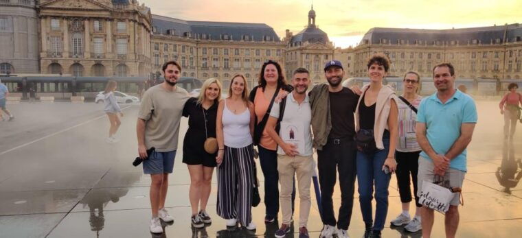 exclusive-bordeaux-nighttime-highlights-walking-tour