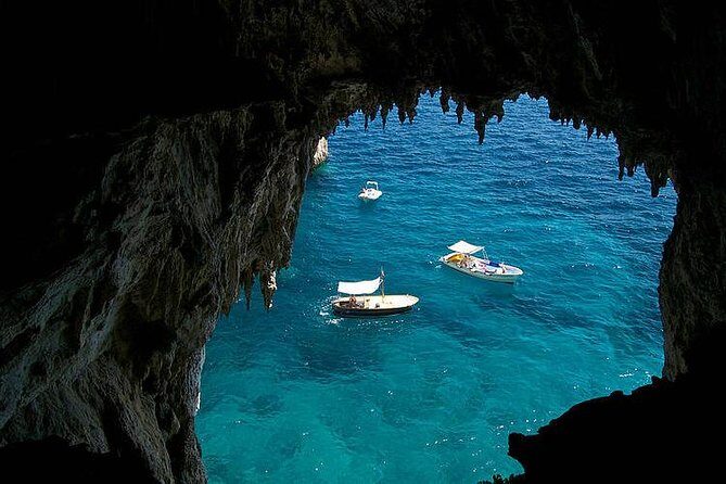 Exclusive Capri Boat Tour from Naples or Sorrento - Detailed Breakdown of the Itinerary  