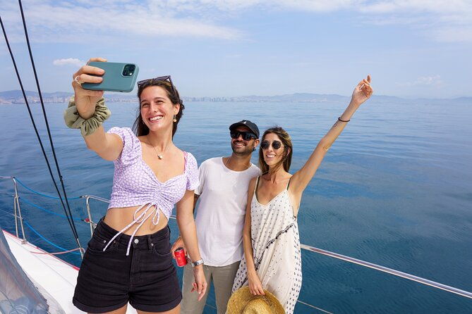 exclusive-catamaran-cruise-with-tapa-drink-included