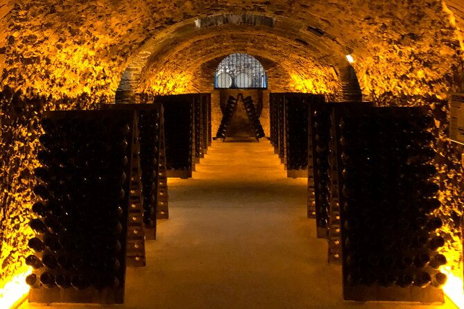 exclusive-champagne-tour-all-included-2-famous-houses-restaurant-2