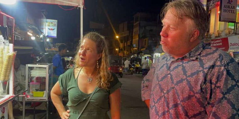 exclusive-colombo-food-experience-tour-evening-night