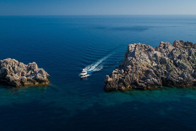 exclusive-dubrovnik-sunset-cruise-with-cocktail-at-the-cave-bar