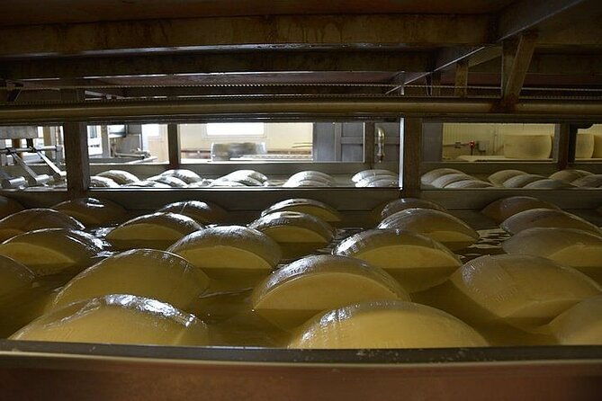 exclusive-emilia-romagnaparmigiano-prosciutto-balsamic-wine