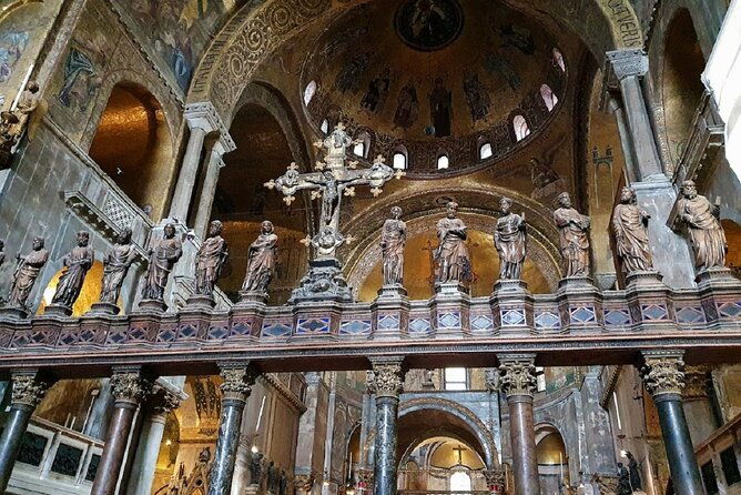 exclusive-entrance-doge-palace-st-marks-basilica-terrace-tour