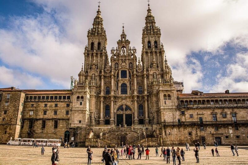exclusive-excursion-from-vigo-to-santiago-de-compostela-for-cruise-ship-passengers